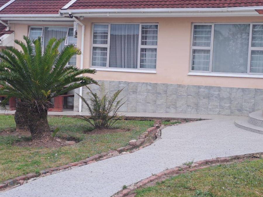 3 Bedroom Property for Sale in Beacon Bay North Eastern Cape